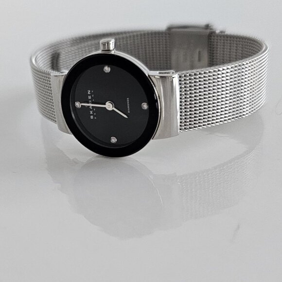 Skagen DIAMONDS Women's Watch! - Picture 2 of 10